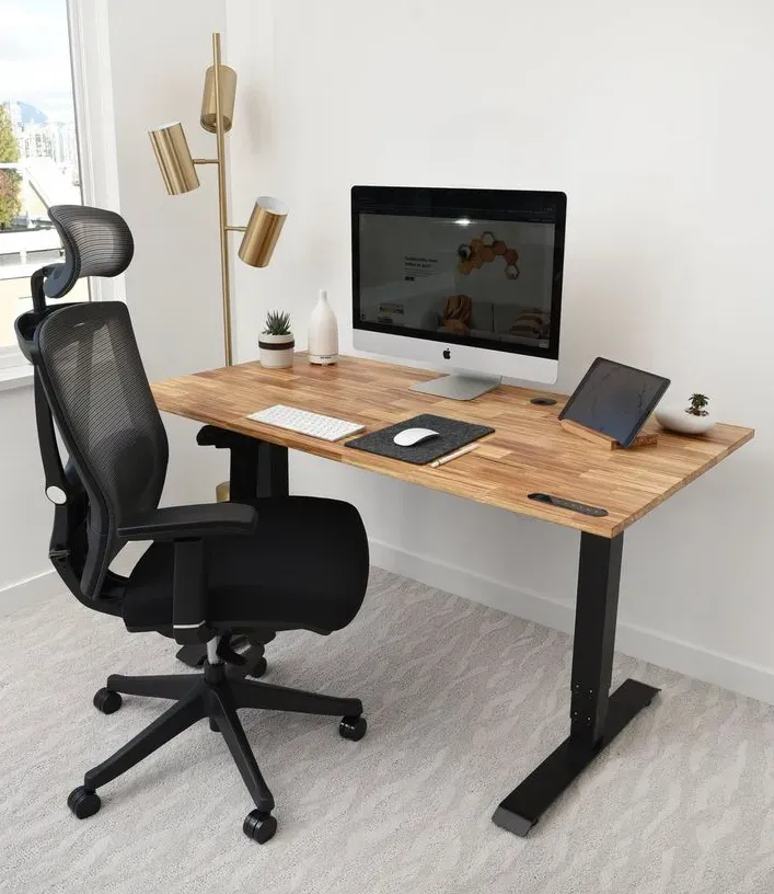 Ergonomic Chair and Desk Suggestions for WFH Setup