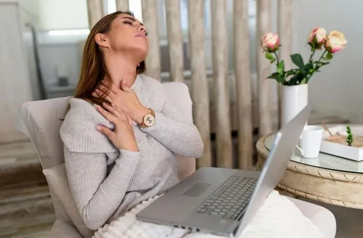 Tips to Prevent Neck Strain When Working Long Hours